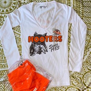 Hooters uniform